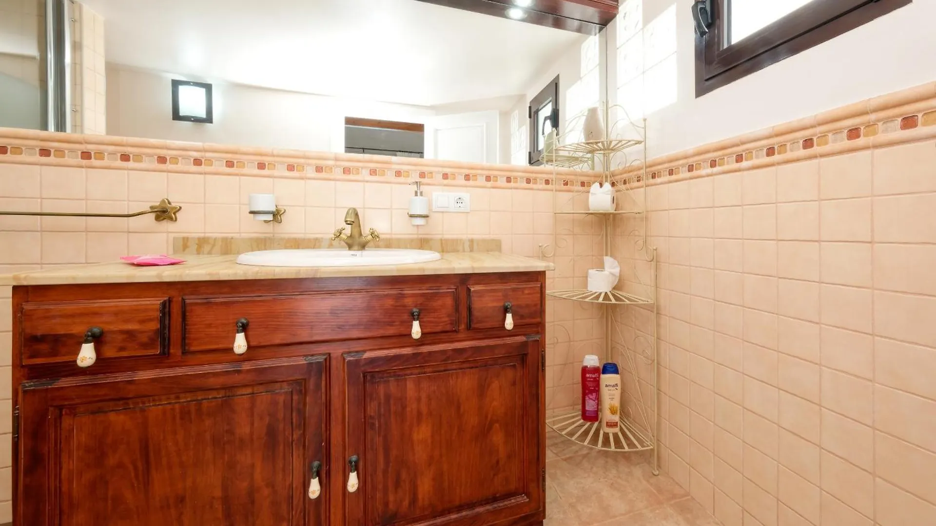 Holiday home Villa Rosa-Private Pool, Quiet Area Arrecife