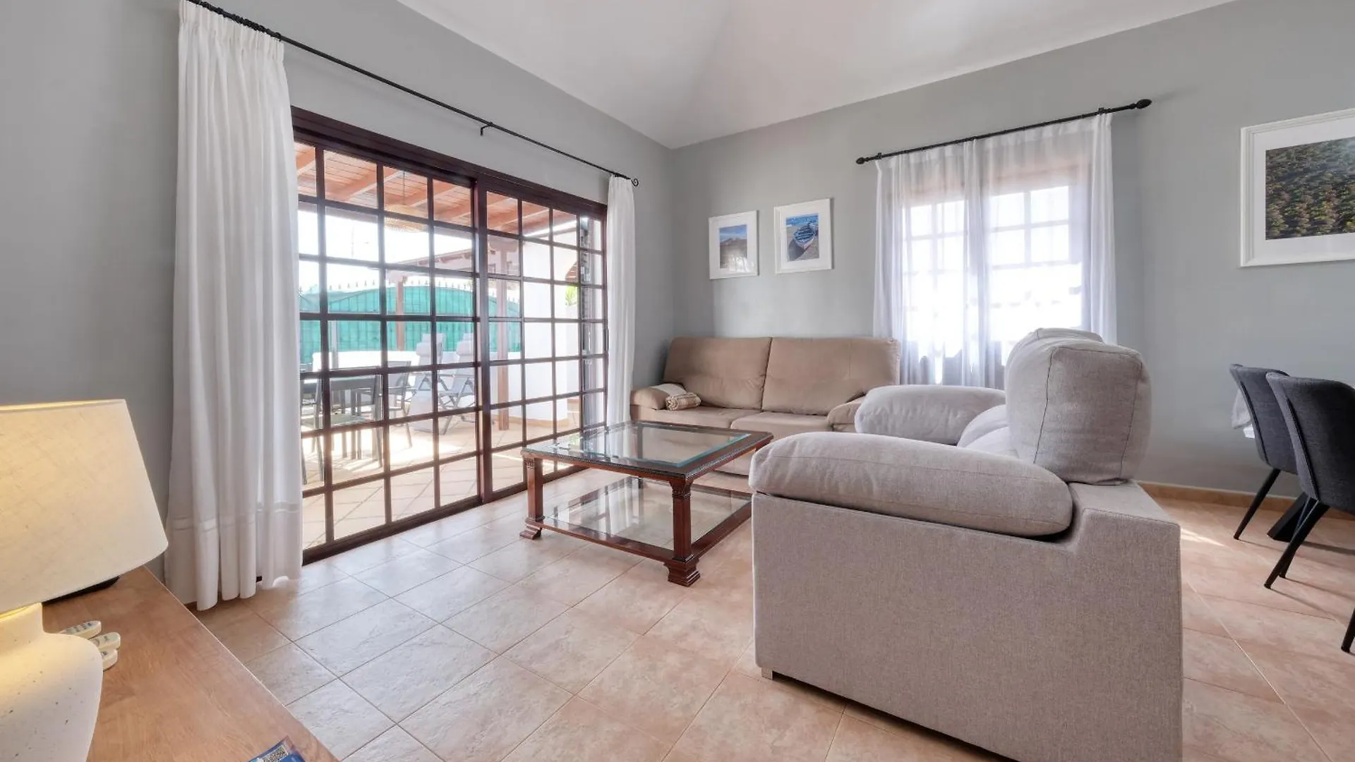 Villa Rosa-Private Pool, Quiet Area Arrecife